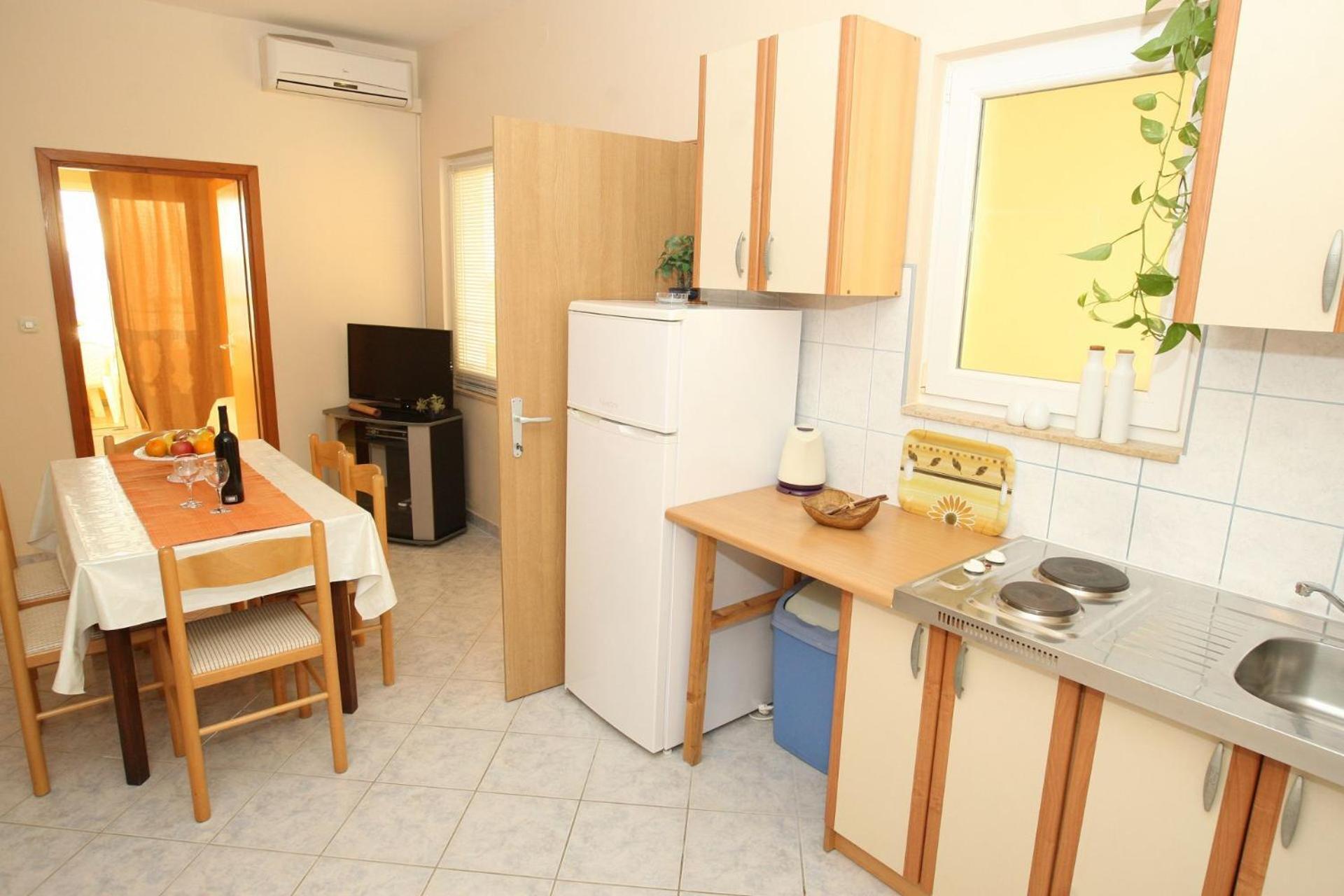 Apartments Mladen Vrsi Eksteriør bilde